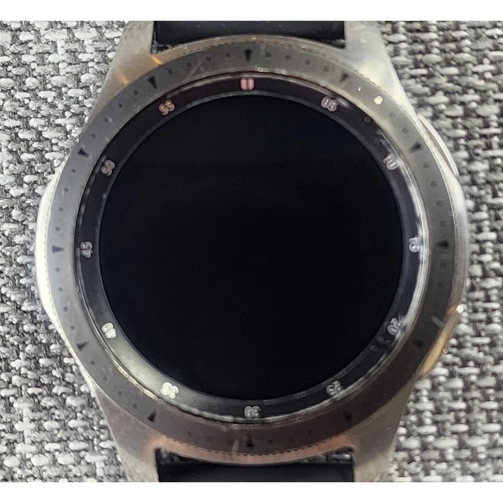 Samsung Mens Galaxy Watch 46mm Silver Smartwatch SM-R800 Bluetooth